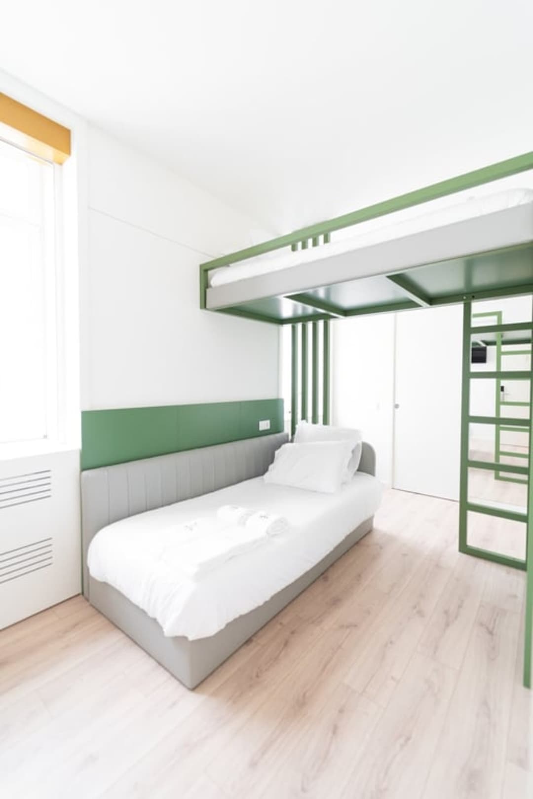 A'Mar - Room C