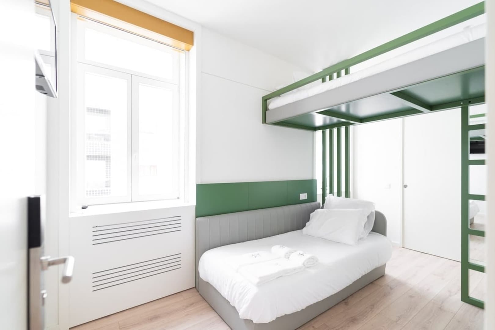 A'Mar - Room C