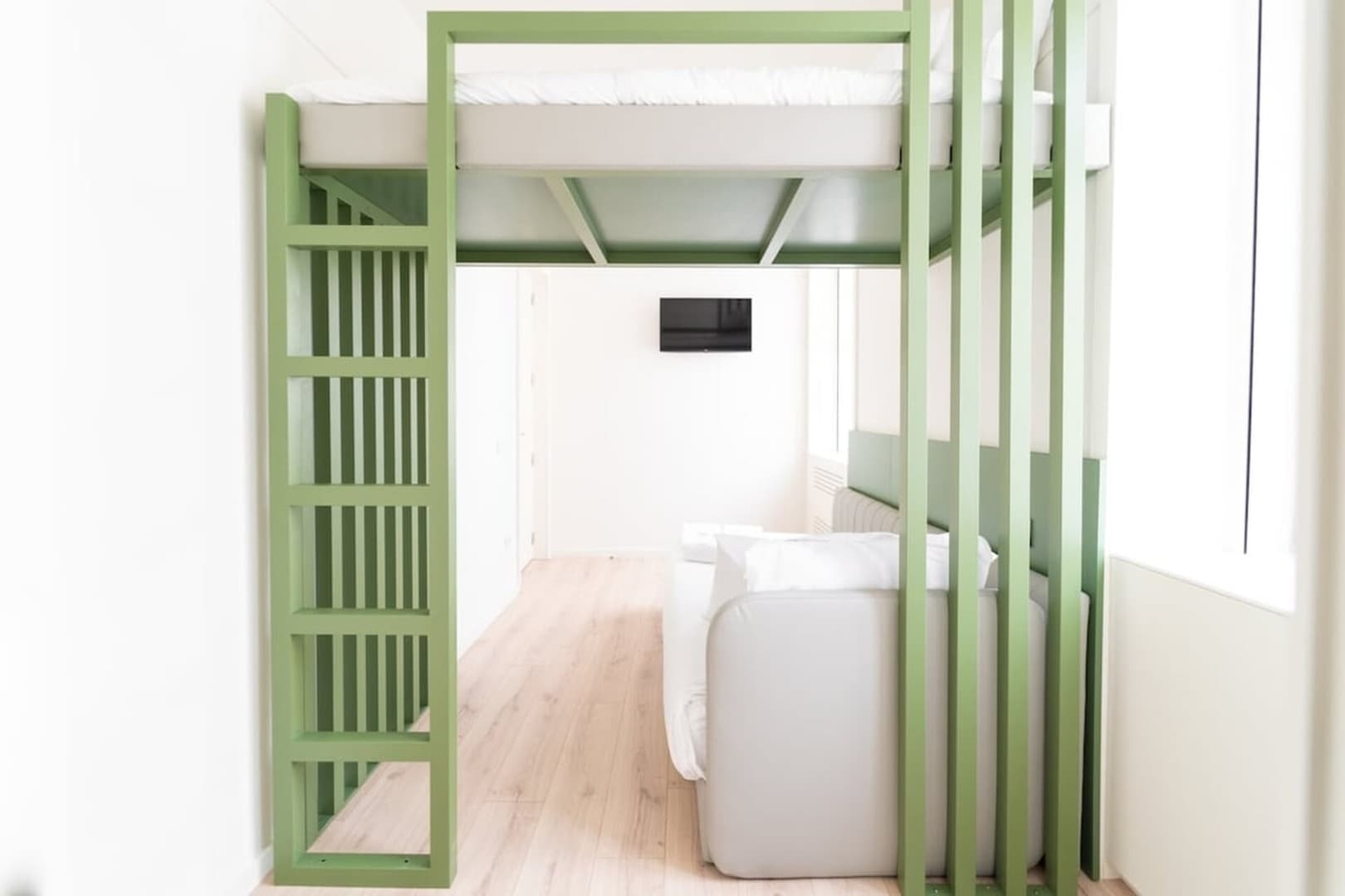 A'Mar - Room C