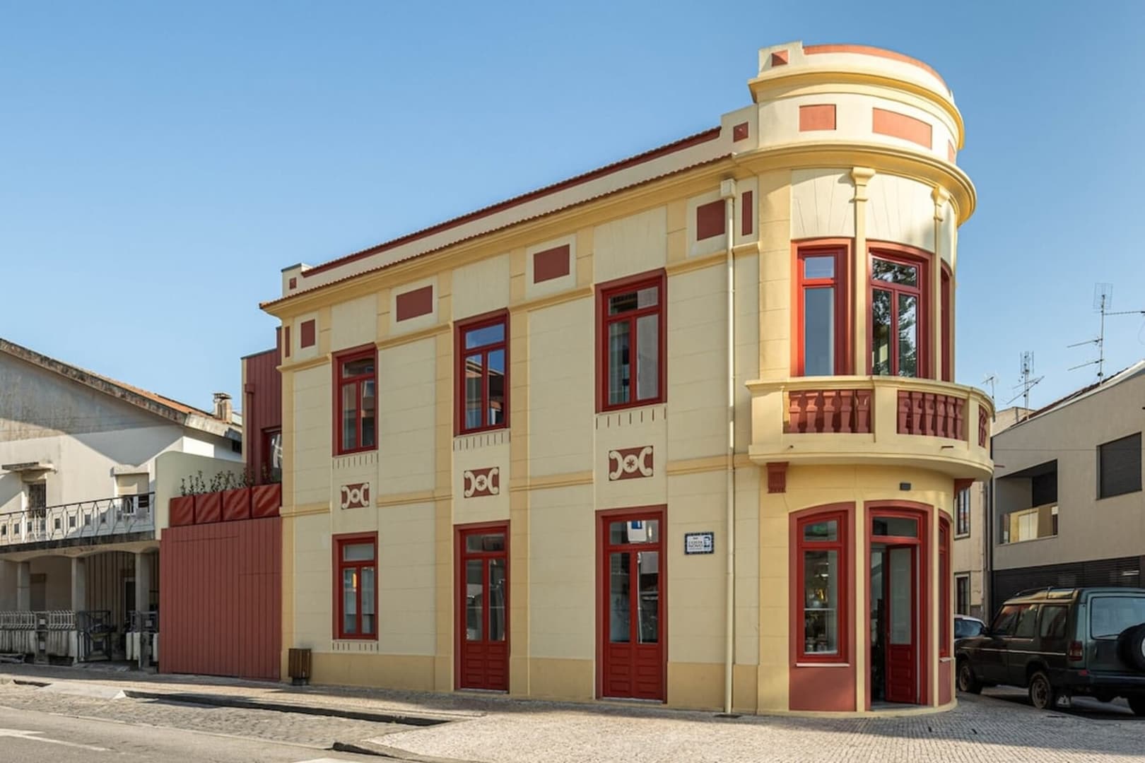 A'Mar - All house