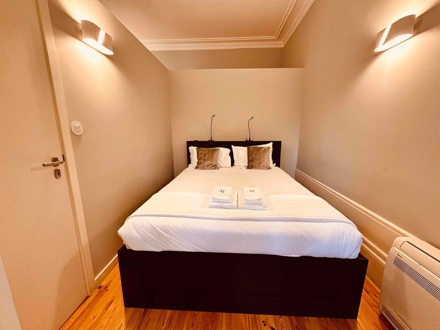 Classic Comfort at Porto Center