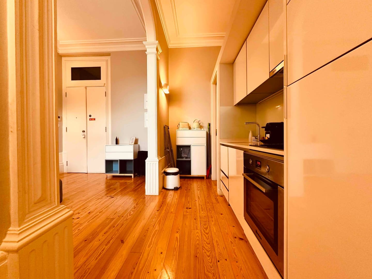Classic Comfort at Porto Center